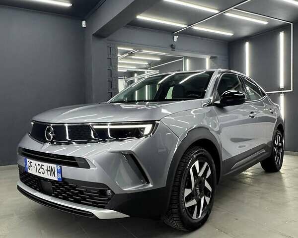 Серый Опель Mokka-e, объемом двигателя 0 л и пробегом 72 тыс. км за 16800 $, фото 6 на Automoto.ua
