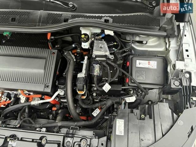 Серый Опель Mokka-e, объемом двигателя 0 л и пробегом 39 тыс. км за 18500 $, фото 53 на Automoto.ua