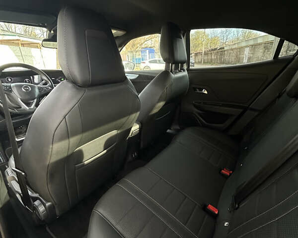 Сірий Опель Mokka-e, об'ємом двигуна 0 л та пробігом 69 тис. км за 16900 $, фото 29 на Automoto.ua