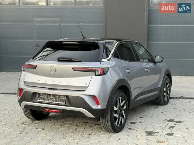 Серый Опель Mokka-e, объемом двигателя 0 л и пробегом 22 тыс. км за 16900 $, фото 3 на Automoto.ua