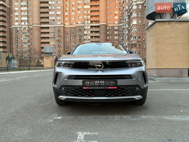 Серый Опель Mokka-e, объемом двигателя 0 л и пробегом 10 тыс. км за 18000 $, фото 2 на Automoto.ua