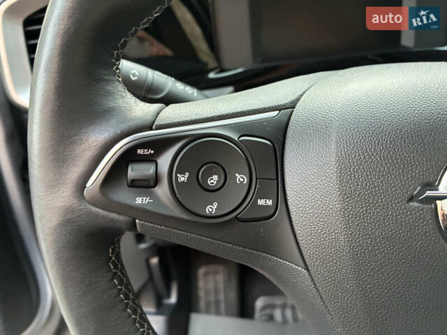 Серый Опель Mokka-e, объемом двигателя 0 л и пробегом 10 тыс. км за 18000 $, фото 58 на Automoto.ua