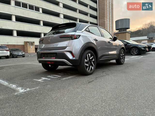 Серый Опель Mokka-e, объемом двигателя 0 л и пробегом 10 тыс. км за 18000 $, фото 12 на Automoto.ua
