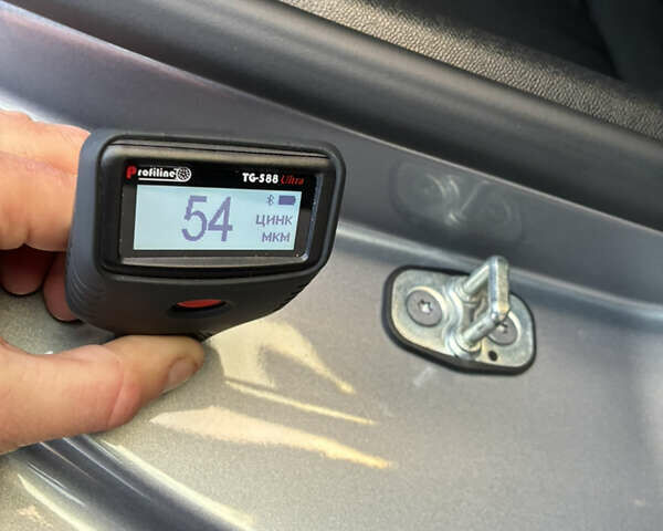 Серый Опель Mokka-e, объемом двигателя 0 л и пробегом 10 тыс. км за 18000 $, фото 89 на Automoto.ua