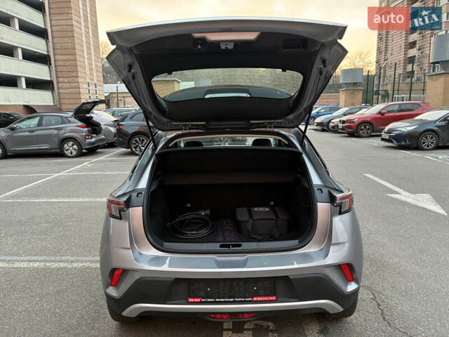 Серый Опель Mokka-e, объемом двигателя 0 л и пробегом 10 тыс. км за 18000 $, фото 35 на Automoto.ua