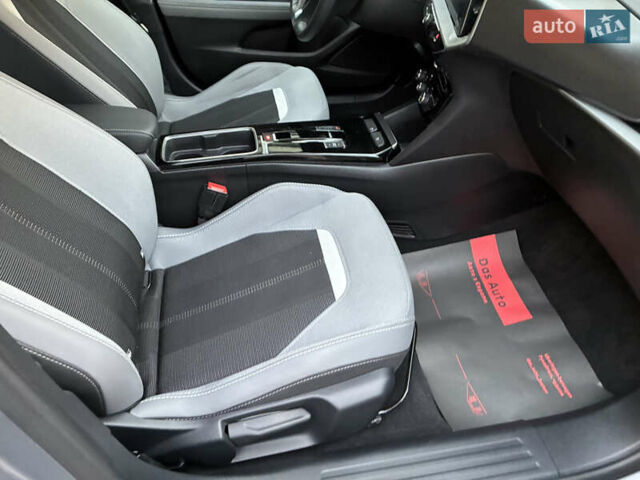 Серый Опель Mokka-e, объемом двигателя 0 л и пробегом 10 тыс. км за 18000 $, фото 49 на Automoto.ua