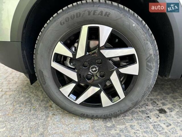 Сірий Опель Mokka-e, об'ємом двигуна 0 л та пробігом 1 тис. км за 21100 $, фото 32 на Automoto.ua