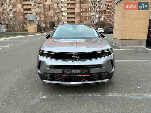 Серый Опель Mokka-e, объемом двигателя 0 л и пробегом 10 тыс. км за 18000 $, фото 1 на Automoto.ua