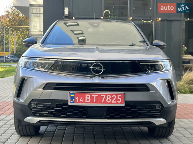 Сірий Опель Mokka-e, об'ємом двигуна 0 л та пробігом 4 тис. км за 22500 $, фото 18 на Automoto.ua
