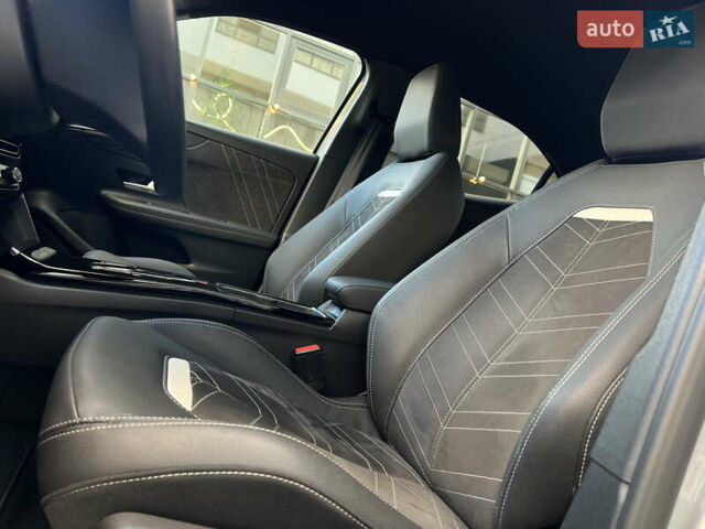 Сірий Опель Mokka-e, об'ємом двигуна 0 л та пробігом 4 тис. км за 22500 $, фото 35 на Automoto.ua