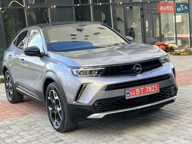 Сірий Опель Mokka-e, об'ємом двигуна 0 л та пробігом 4 тис. км за 22500 $, фото 6 на Automoto.ua