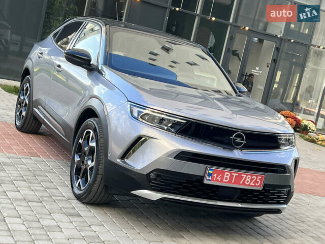 Сірий Опель Mokka-e, об'ємом двигуна 0 л та пробігом 4 тис. км за 22500 $, фото 31 на Automoto.ua