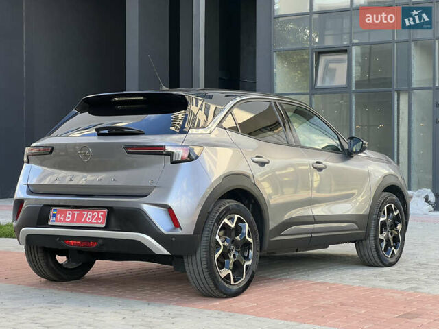 Сірий Опель Mokka-e, об'ємом двигуна 0 л та пробігом 4 тис. км за 22500 $, фото 12 на Automoto.ua