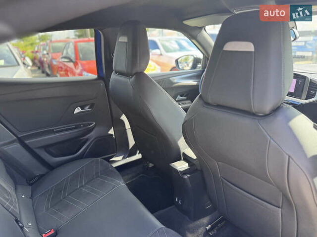 Синий Опель Mokka-e, объемом двигателя 0 л и пробегом 56 тыс. км за 16300 $, фото 48 на Automoto.ua