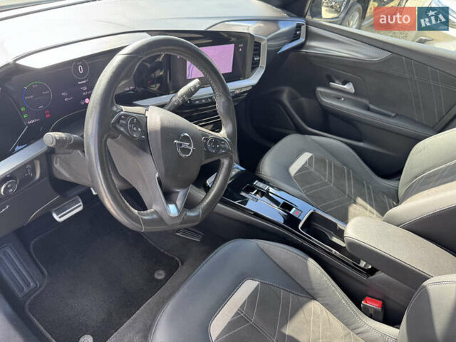 Синий Опель Mokka-e, объемом двигателя 0 л и пробегом 56 тыс. км за 16300 $, фото 38 на Automoto.ua
