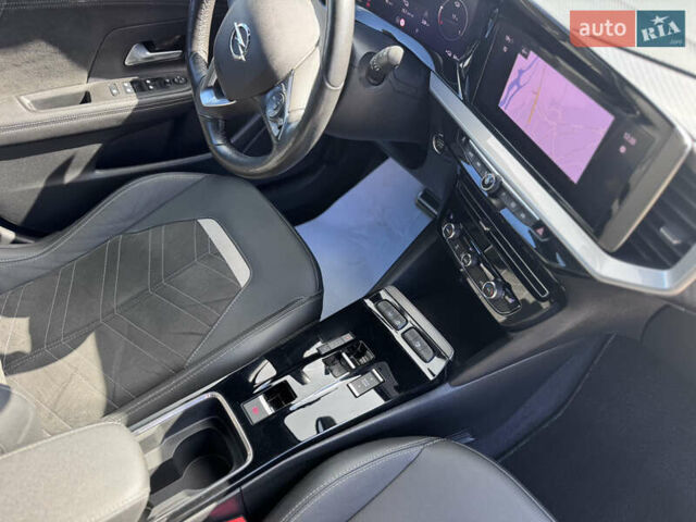 Синий Опель Mokka-e, объемом двигателя 0 л и пробегом 56 тыс. км за 16300 $, фото 53 на Automoto.ua