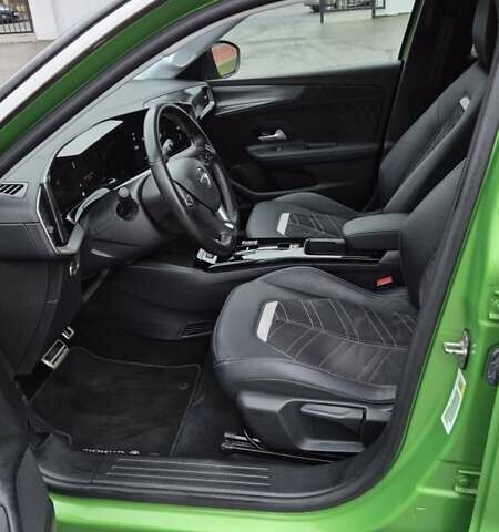 Зеленый Опель Mokka-e, объемом двигателя 0 л и пробегом 57 тыс. км за 15300 $, фото 15 на Automoto.ua