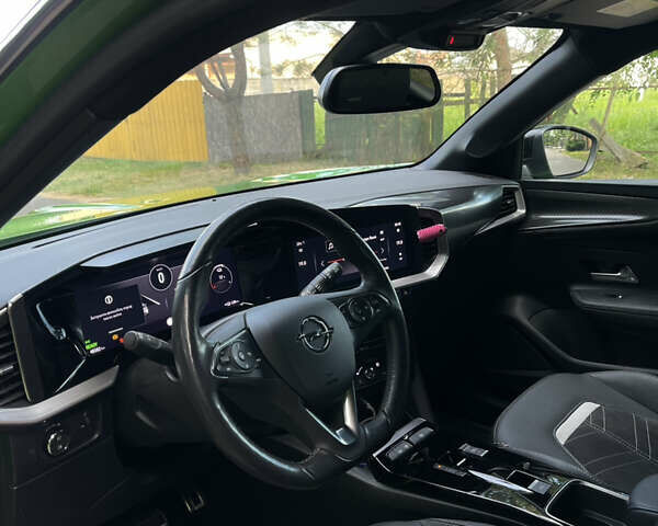 Зелений Опель Mokka-e, об'ємом двигуна 0 л та пробігом 48 тис. км за 16500 $, фото 8 на Automoto.ua