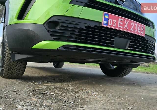Зелений Опель Mokka-e, об'ємом двигуна 0 л та пробігом 28 тис. км за 14800 $, фото 21 на Automoto.ua
