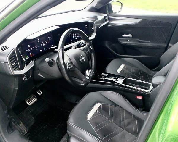 Зеленый Опель Mokka-e, объемом двигателя 0 л и пробегом 45 тыс. км за 16400 $, фото 11 на Automoto.ua