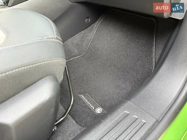 Зеленый Опель Mokka-e, объемом двигателя 0 л и пробегом 58 тыс. км за 17499 $, фото 42 на Automoto.ua