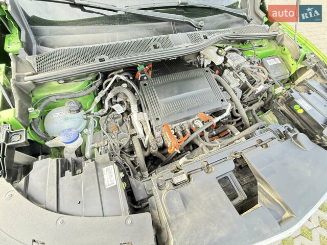 Зеленый Опель Mokka-e, объемом двигателя 0 л и пробегом 58 тыс. км за 17499 $, фото 54 на Automoto.ua