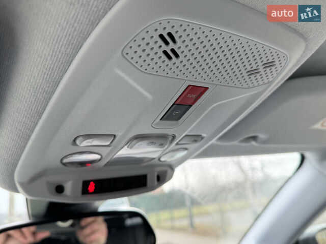 Зелений Опель Mokka-e, об'ємом двигуна 0 л та пробігом 60 тис. км за 16799 $, фото 69 на Automoto.ua