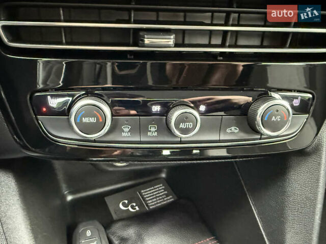 Зелений Опель Mokka-e, об'ємом двигуна 0 л та пробігом 60 тис. км за 16799 $, фото 74 на Automoto.ua