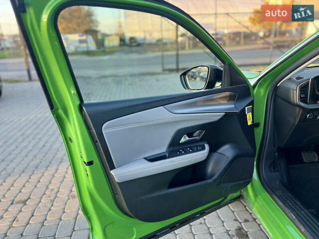 Зелений Опель Mokka-e, об'ємом двигуна 0 л та пробігом 17 тис. км за 19000 $, фото 8 на Automoto.ua