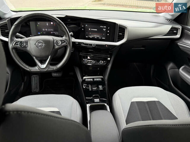Зелений Опель Mokka-e, об'ємом двигуна 0 л та пробігом 60 тис. км за 16799 $, фото 87 на Automoto.ua