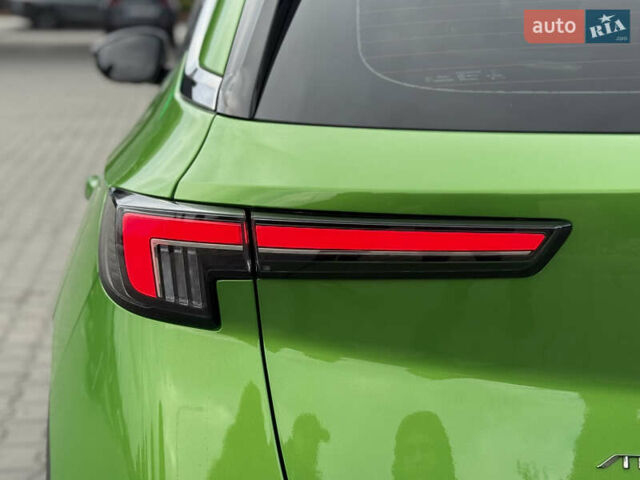 Зеленый Опель Mokka-e, объемом двигателя 0 л и пробегом 18 тыс. км за 16900 $, фото 37 на Automoto.ua