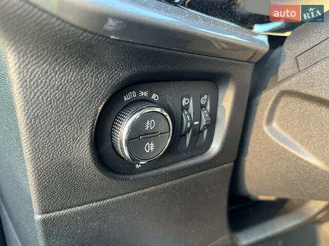 Зелений Опель Mokka-e, об'ємом двигуна 0 л та пробігом 17 тис. км за 19000 $, фото 12 на Automoto.ua