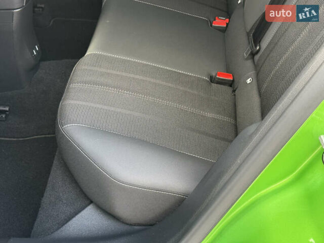 Зеленый Опель Mokka-e, объемом двигателя 0 л и пробегом 18 тыс. км за 16900 $, фото 21 на Automoto.ua