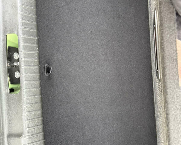 Зелений Опель Mokka-e, об'ємом двигуна 0 л та пробігом 60 тис. км за 16799 $, фото 84 на Automoto.ua