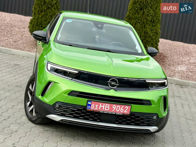 Зеленый Опель Mokka-e, объемом двигателя 0 л и пробегом 18 тыс. км за 16900 $, фото 2 на Automoto.ua