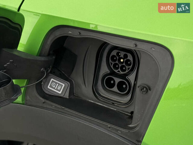 Зеленый Опель Mokka-e, объемом двигателя 0 л и пробегом 18 тыс. км за 16900 $, фото 30 на Automoto.ua