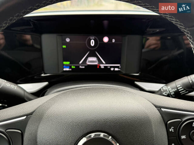 Зелений Опель Mokka-e, об'ємом двигуна 0 л та пробігом 60 тис. км за 16799 $, фото 82 на Automoto.ua