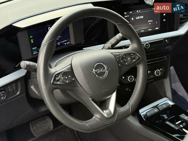 Зеленый Опель Mokka-e, объемом двигателя 0 л и пробегом 18 тыс. км за 16900 $, фото 58 на Automoto.ua