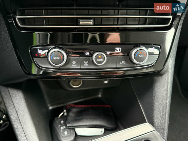 Зелений Опель Mokka-e, об'ємом двигуна 0 л та пробігом 60 тис. км за 16799 $, фото 94 на Automoto.ua