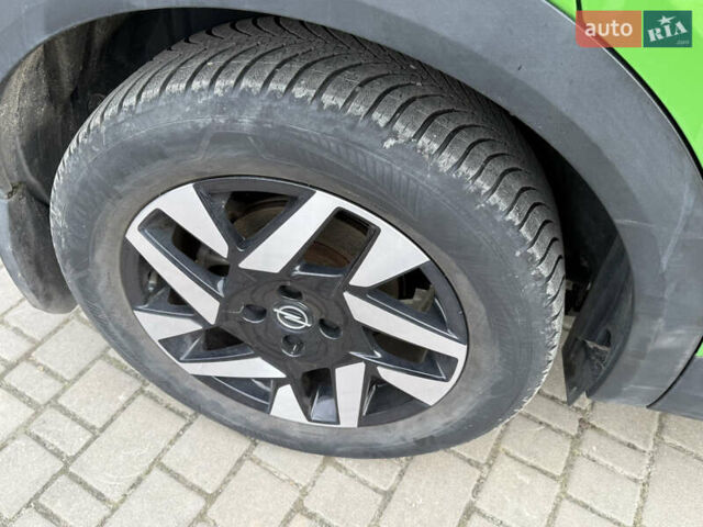 Зелений Опель Mokka-e, об'ємом двигуна 0 л та пробігом 60 тис. км за 16799 $, фото 51 на Automoto.ua