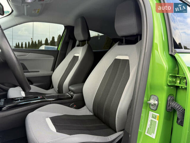 Зеленый Опель Mokka-e, объемом двигателя 0 л и пробегом 18 тыс. км за 16900 $, фото 59 на Automoto.ua