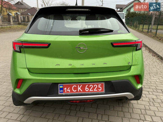 Зелений Опель Mokka-e, об'ємом двигуна 0 л та пробігом 60 тис. км за 16799 $, фото 22 на Automoto.ua