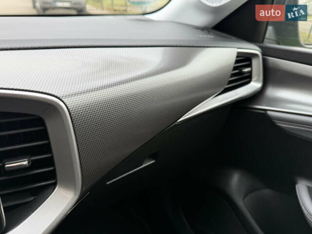 Зелений Опель Mokka-e, об'ємом двигуна 0 л та пробігом 60 тис. км за 16799 $, фото 88 на Automoto.ua