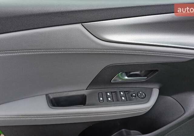 Зеленый Опель Mokka-e, объемом двигателя 0 л и пробегом 12 тыс. км за 17500 $, фото 15 на Automoto.ua