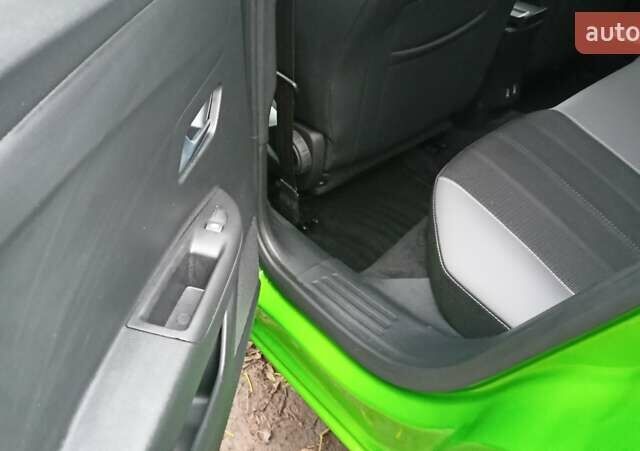 Зеленый Опель Mokka-e, объемом двигателя 0 л и пробегом 12 тыс. км за 17500 $, фото 17 на Automoto.ua