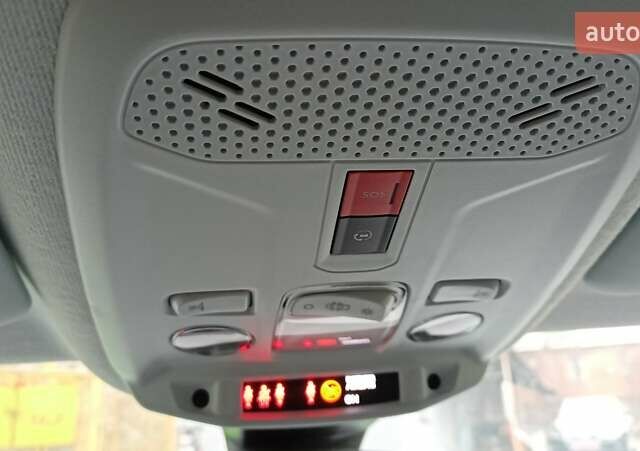 Зеленый Опель Mokka-e, объемом двигателя 0 л и пробегом 12 тыс. км за 17500 $, фото 26 на Automoto.ua