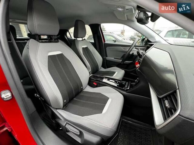 Червоний Опель Mokka, об'ємом двигуна 1.2 л та пробігом 15 тис. км за 18000 $, фото 43 на Automoto.ua