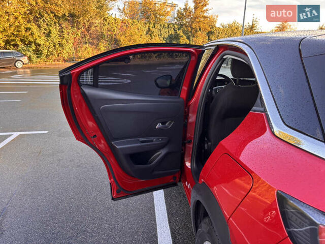 Опель Mokka 2022 у Києві на Automoto.ua Червоний Опель Mokka, об'ємом двигуна 0 л та пробігом 40 тис. км за 18000 $, фото 30 на Automoto.ua