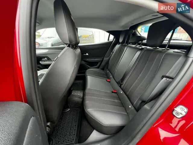 Червоний Опель Mokka, об'ємом двигуна 1.2 л та пробігом 15 тис. км за 18000 $, фото 16 на Automoto.ua