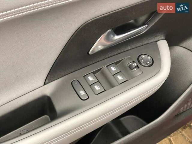 Красный Опель Mokka, объемом двигателя 1.2 л и пробегом 8 тыс. км за 18900 $, фото 20 на Automoto.ua